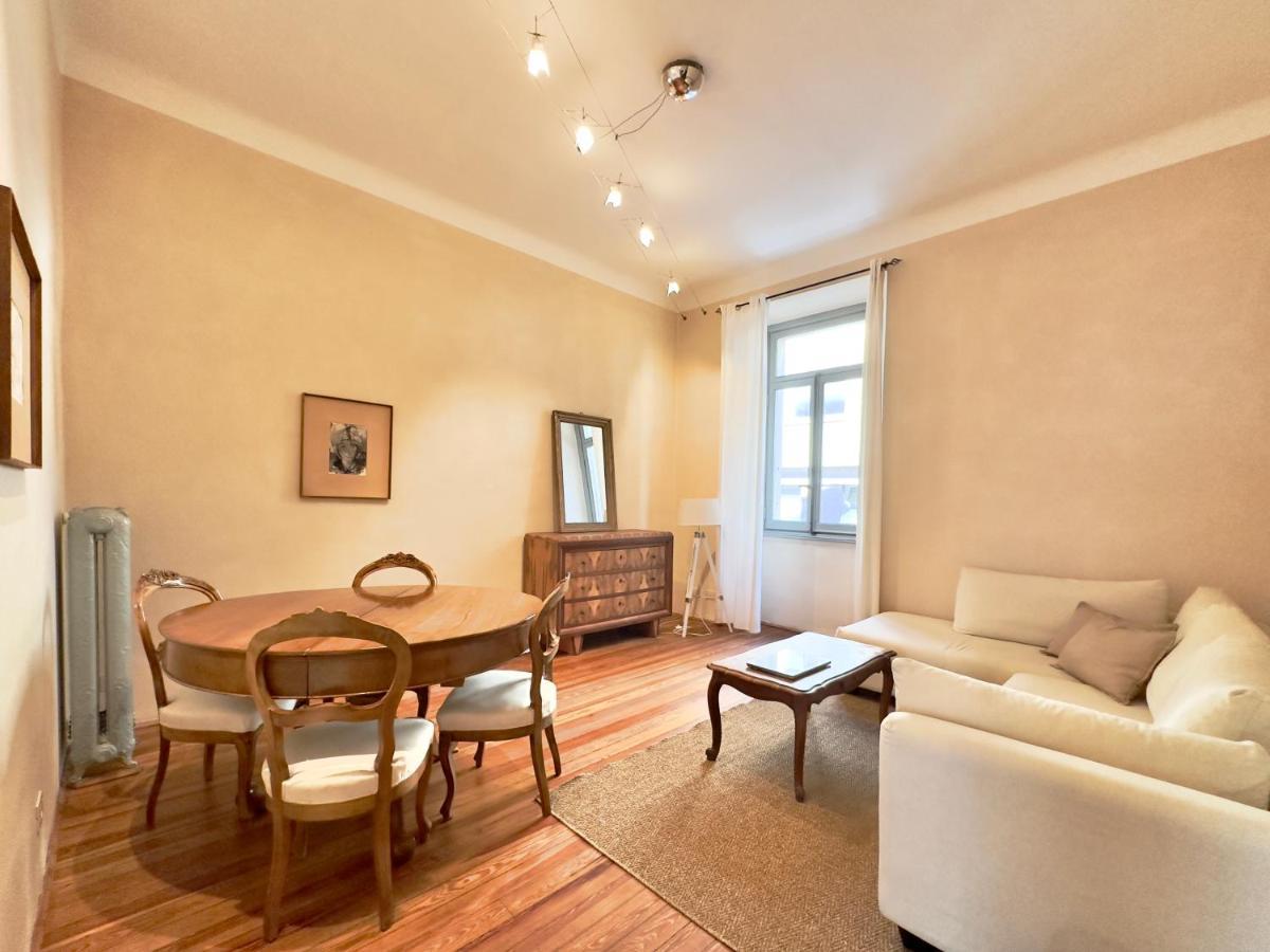 Suite Cavour By Icasamia It Варезе Экстерьер фото